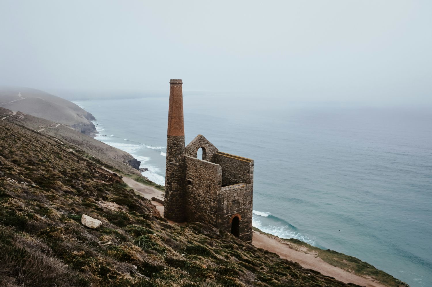 Tin mine showing Cornwall history