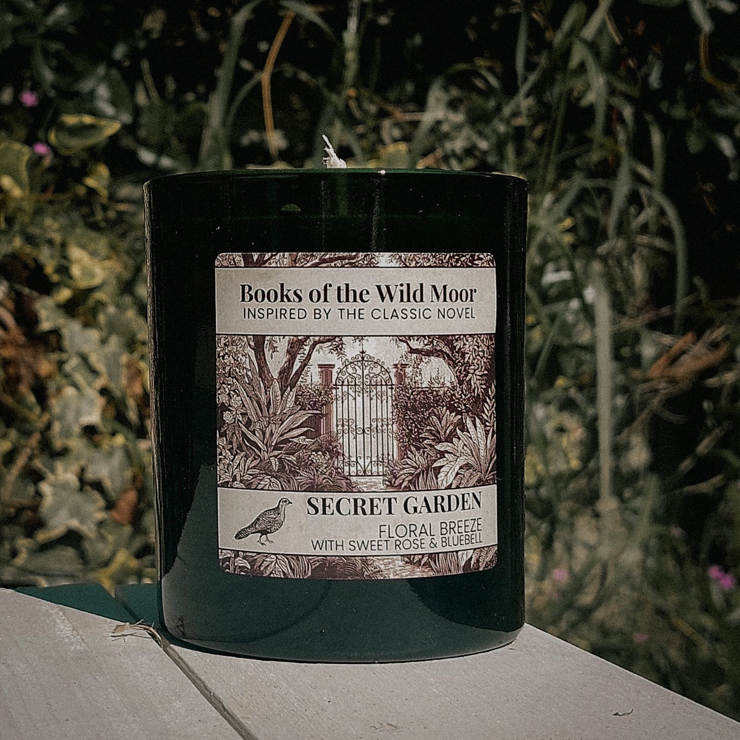 Secret Garden Candle in English garden